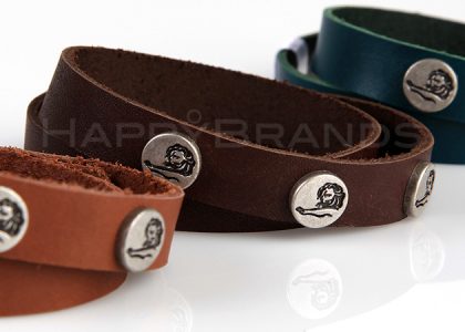 Armband-eigenes-Logo-Gravur