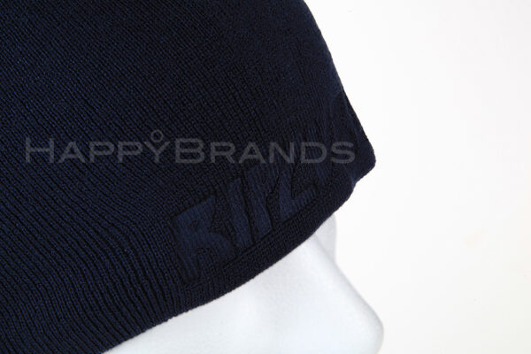 Beanie-GiveAway-Veredelung-Logo-praegen-2