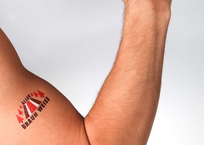 Wet adhesive tattoo with club logo printed 1024
