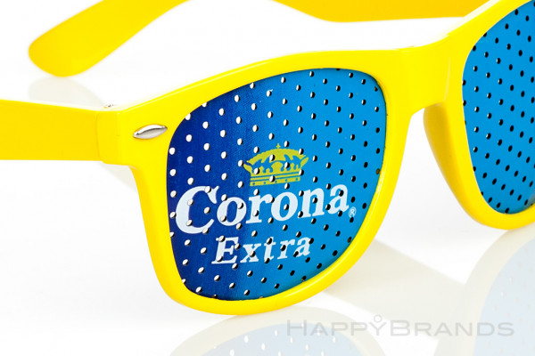 Sunglasses with logo print