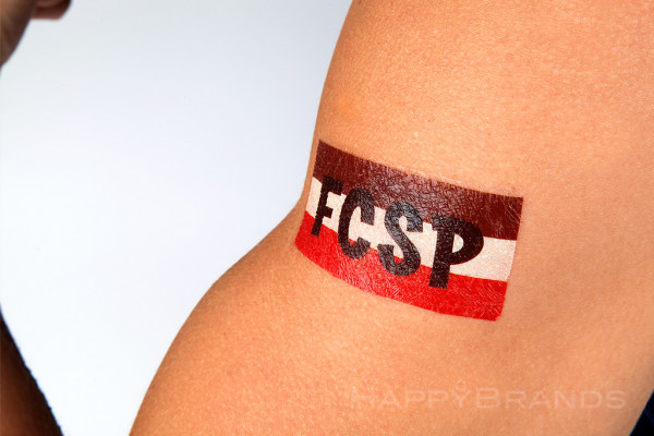 Temporaertattoo-mit-Vereinswappen-1024