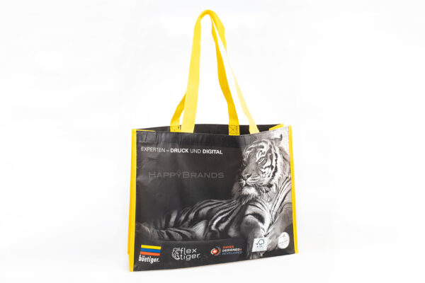 Merchandising Riciclaggio di sacchetti in RPET nel tuo merchandising dal design personalizzato