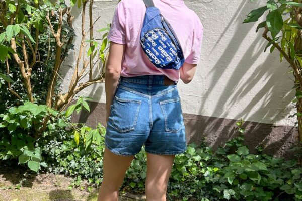 Werbemittel Recycling Bauchtasche Schriftzug Slogan Werbebotschaft