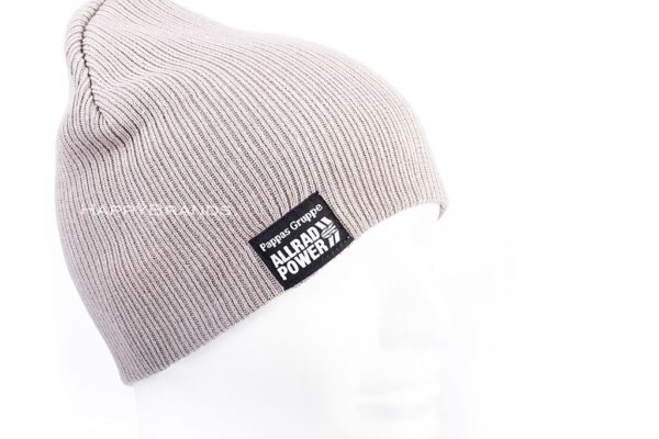 Nachhaltiges RPET-Strick-Beanie Rippoptik Firmenname Werbemotiv Label Merch